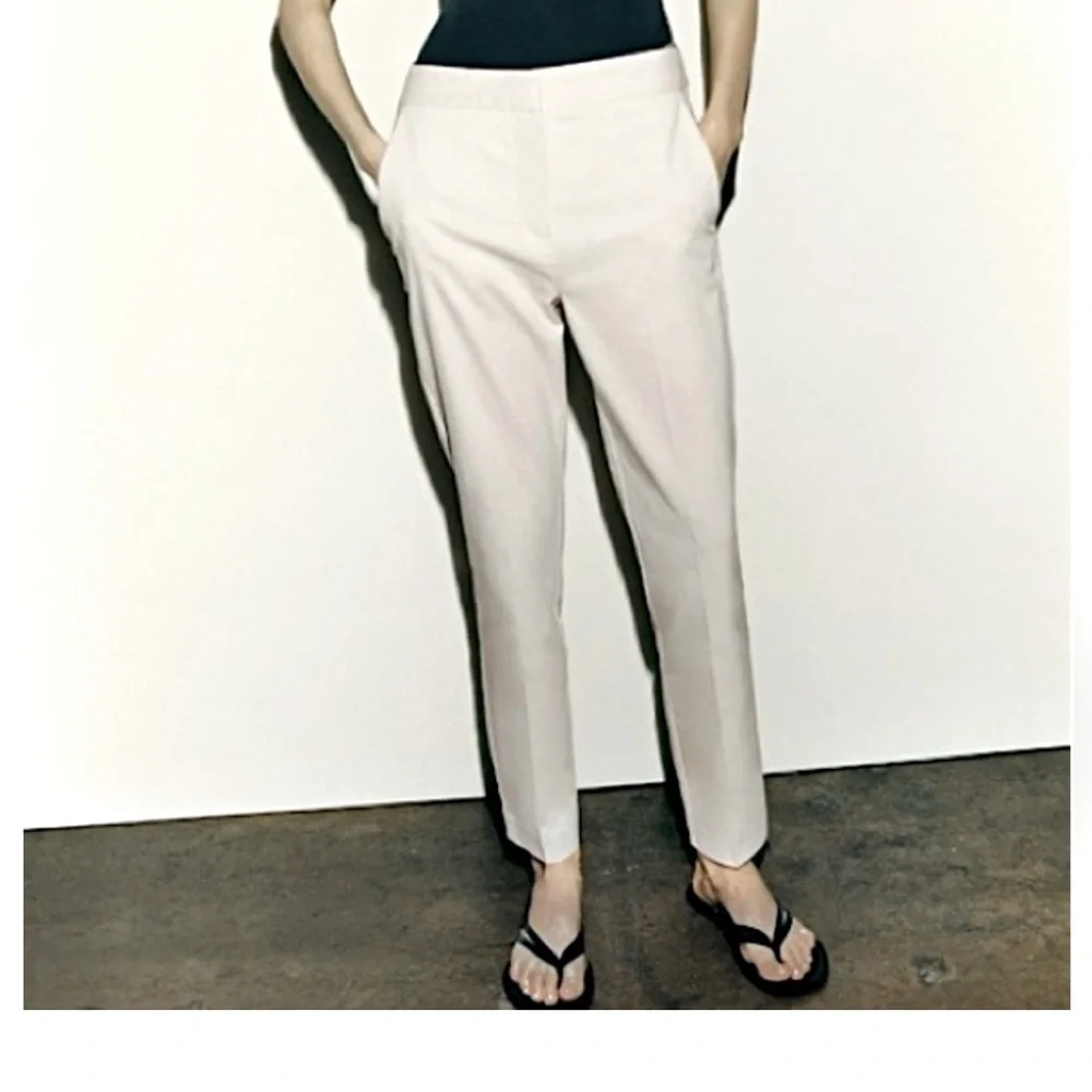 Zara white jogger waist pants with black elastic band - Picture 13 of 16